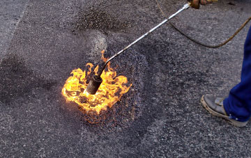 Lanehouse flat roofing repairs